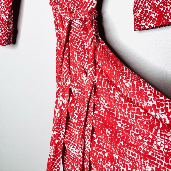 DVF New Julian Two Serpent Tango Snake Print Red & White Jersey Wrap Dress - Picture 3 of 7